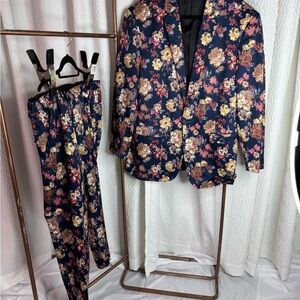 Floral Lady Suit